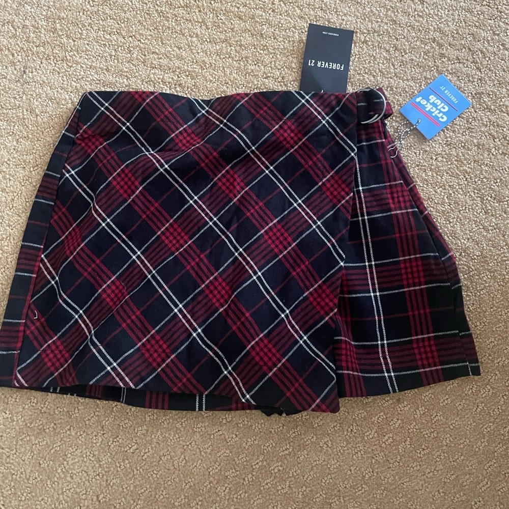 F21 Plaid skort NWT XS